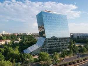 UniCredit Bank semnează o facilitate de finanţare de 100 milioane de euro cu Banca Europeană de Investiţii
